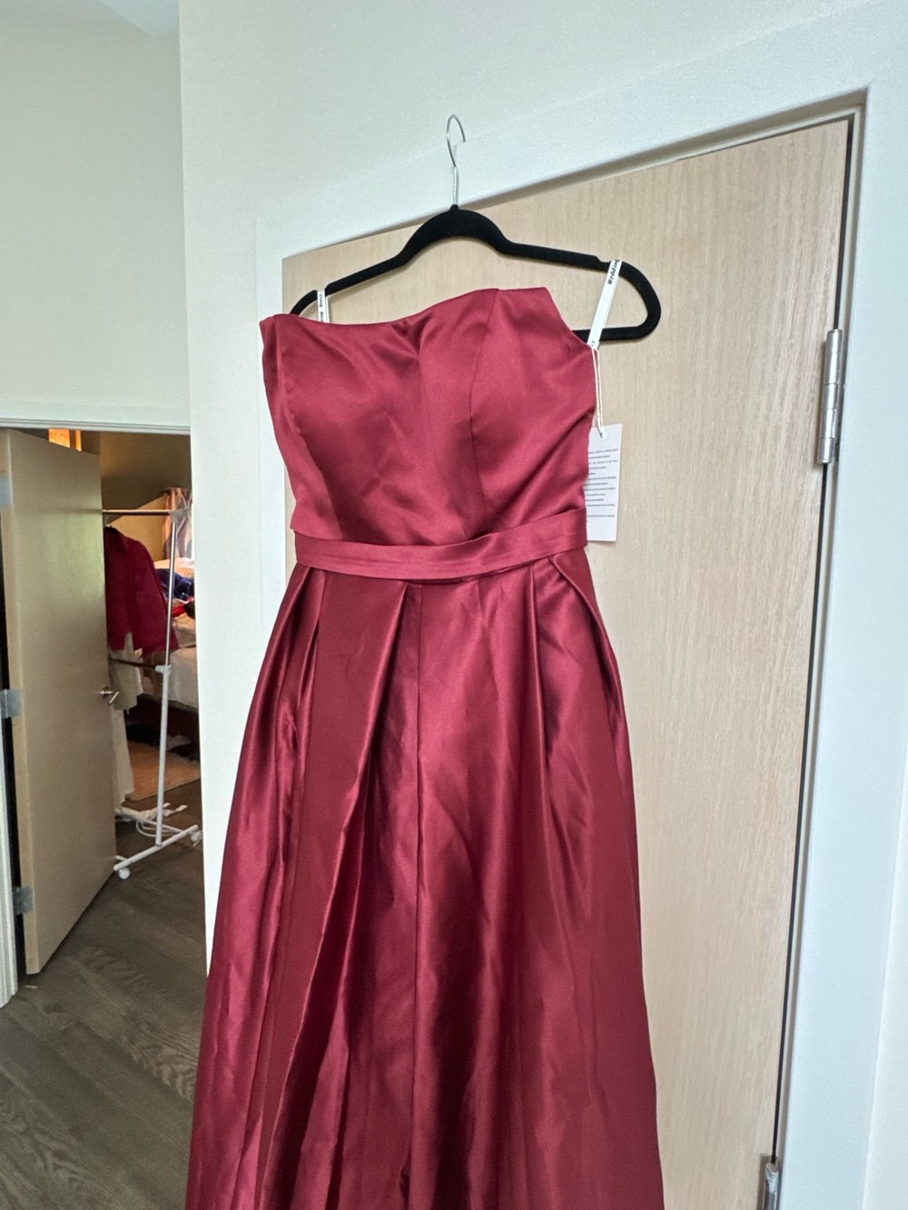 Stunning Burgundy Satin Ball Gown w/ High Slit & Pockets! - Picture 3 of 13